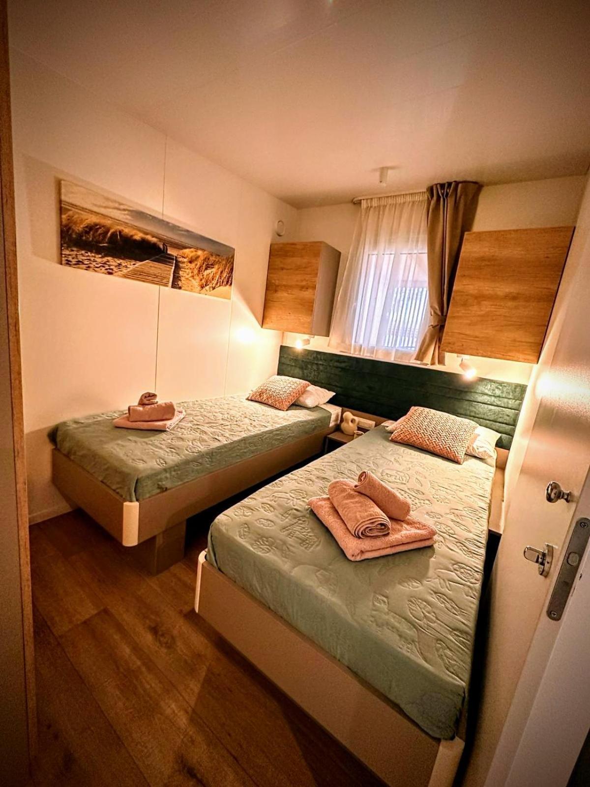 Mobile Home Tasha Biograd Na Moru Exterior foto