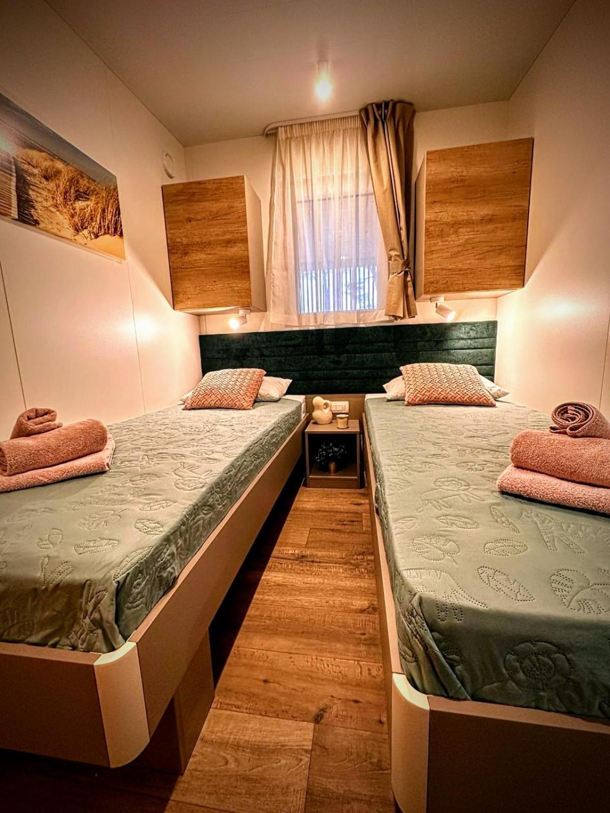 Mobile Home Tasha Biograd Na Moru Exterior foto