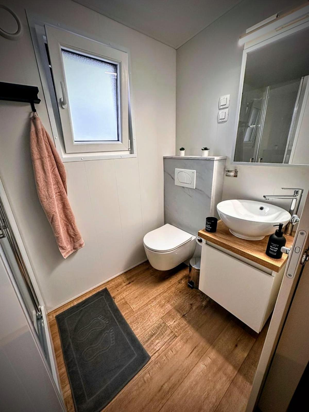 Mobile Home Tasha Biograd Na Moru Exterior foto